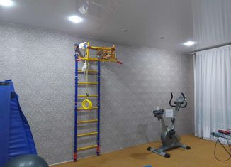 Продажа 4-ком. квартиры, 95.8 м2, Норильск, улица Маслова, 10к1