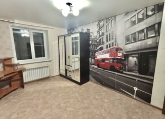 Двухкомнатная квартира на продажу, 58.7 м2, посёлок Тазовский, улица Ленина, 1