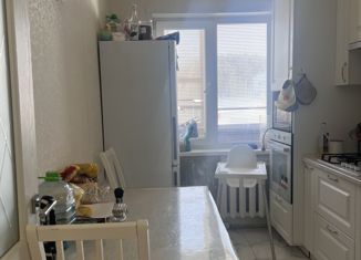 Продам 2-ком. квартиру, 50 м2, Волжск, улица Кабанова, 7