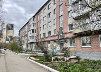 Продается двухкомнатная квартира, 43.4 м2, Пермский край, улица Калинина, 74