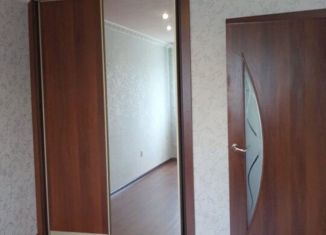 Сдается двухкомнатная квартира, 49 м2, Ачинск, 6-й микрорайон, 15