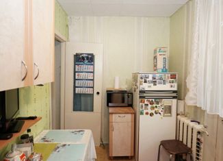 Продажа 1-ком. квартиры, 35 м2, Тихвин, 3-й микрорайон, 7