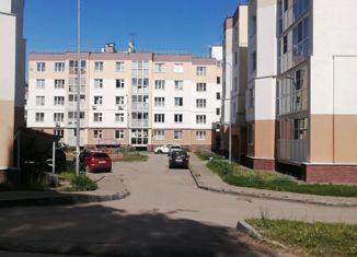 Продажа 2-ком. квартиры, 59 м2, посёлок Ждановский, Школьная улица, 28