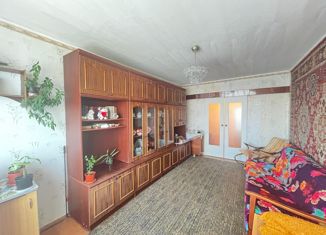 Продам трехкомнатную квартиру, 62.4 м2, Крым, улица 60 лет Октября, 17