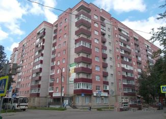 Продаю двухкомнатную квартиру, 54 м2, Великие Луки, улица Ботвина, 10/21