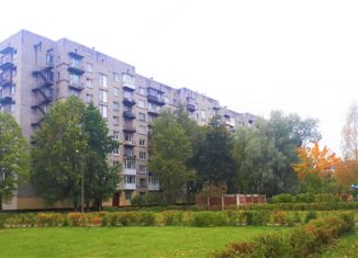 Продам 3-ком. квартиру, 64 м2, Красное Село, Красногородская улица, 19к1