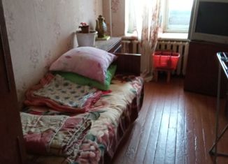 Продаю трехкомнатную квартиру, 54 м2, Бакал, улица Леонова, 16