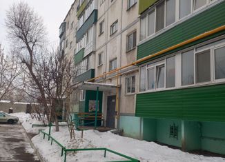 Продажа четырехкомнатной квартиры, 75.8 м2, Курган, улица Дзержинского, 40А