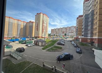 Продажа 2-комнатной квартиры, 59.2 м2, Чебоксары, ЖК Серебряные Ключи