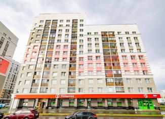 Продам 2-комнатную квартиру, 60.5 м2, Екатеринбург, улица Павла Шаманова, 56