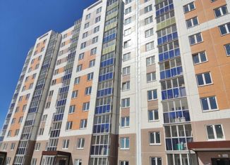 Сдам в аренду однокомнатную квартиру, 39 м2, посёлок городского типа Медведево, улица Дмитрия Средина, 11