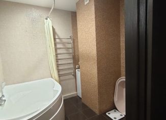 Продается 2-ком. квартира, 76.8 м2, Энгельс, улица Тельмана, 6Д