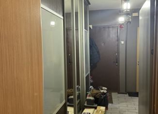 3-комнатная квартира на продажу, 59 м2, Москва, улица Исаковского, 8к2, район Строгино