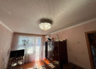 Продам 2-комнатную квартиру, 40 м2, Азов, Инзенская улица, 11В