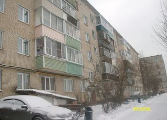 Продается четырехкомнатная квартира, 60 м2, Белоусово, улица Гурьянова, 23