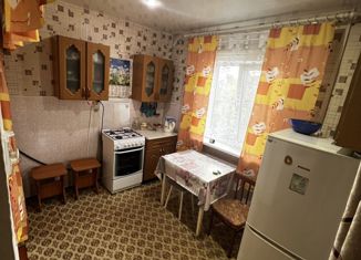 Продаю 2-ком. квартиру, 50.3 м2, поселок городского типа Лебяжье, Профсоюзная улица, 5