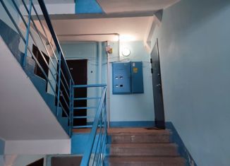 Продаю четырехкомнатную квартиру, 69.4 м2, Тольятти, Железнодорожная улица, 13, Комсомольский район