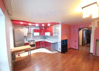 Продается 3-ком. квартира, 60 м2, Валдай, улица Радищева, 62