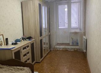 Продается четырехкомнатная квартира, 75 м2, Минеральные Воды, улица Анджиевского, 140