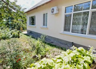 Продаю дом, 90 м2, Крым, улица Вити Коробкова