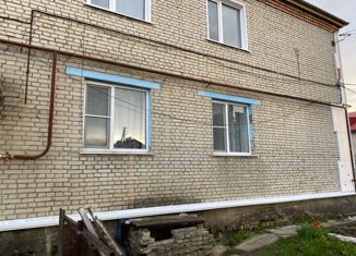 Продаю 2-ком. квартиру, 46 м2, поселок городского типа Шемышейка, улица Свердлова, 40