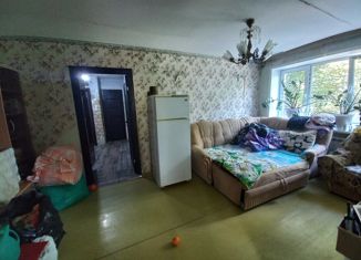 Продается четырехкомнатная квартира, 64 м2, посёлок городского типа Усть-Кинельский, Транспортная улица, 12