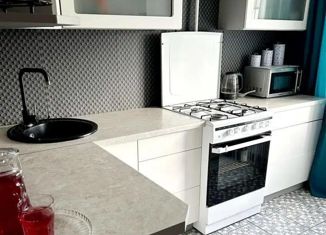 Продаю 1-комнатную квартиру, 37 м2, Краснодар, улица Думенко, 14, улица Думенко