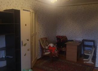 Продаю двухкомнатную квартиру, 40.8 м2, Каменск-Шахтинский, проспект Карла Маркса, 54