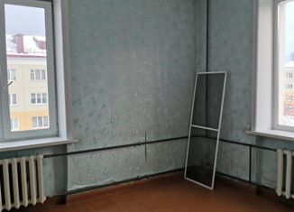 Продаю 2-комнатную квартиру, 51 м2, Первоуральск, проспект Ильича, 8