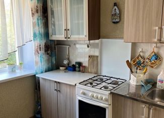 Продам 2-ком. квартиру, 40 м2, Курская область, Школьная улица, 5к7