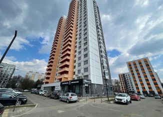 Продаю 2-комнатную квартиру, 56.8 м2, Москва, Ельнинская улица, метро Молодёжная