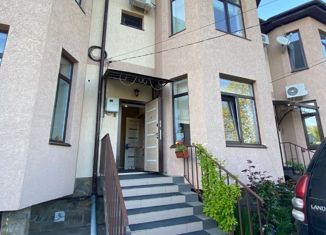 Продаю таунхаус, 148 м2, Ессентуки, Театральная площадь