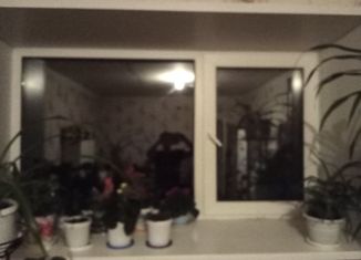 Продается трехкомнатная квартира, 69.9 м2, поселок городского типа Санчурск, улица Ленина, 63Б