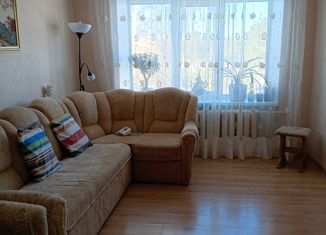 Продажа трехкомнатной квартиры, 62.1 м2, Свердловская область, улица Бажова, 8