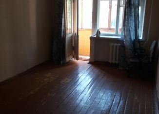 Продается 1-комнатная квартира, 32 м2, Салават, улица Карла Маркса, 6