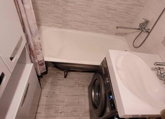 Продажа однокомнатной квартиры, 35 м2, Глазов, улица Калинина, 7