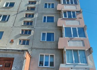 Продам двухкомнатную квартиру, 54 м2, Магаданская область, Портовая улица, 27к1