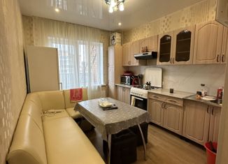 Сдача в аренду 2-комнатной квартиры, 60 м2, Псковская область, Балтийская улица, 8А