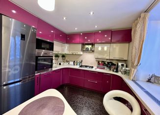 Продажа трехкомнатной квартиры, 84 м2, Бор, Молодёжная улица, 9