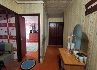 Продаю двухкомнатную квартиру, 44 м2, поселок Нефтебаза, Центральная улица, 5