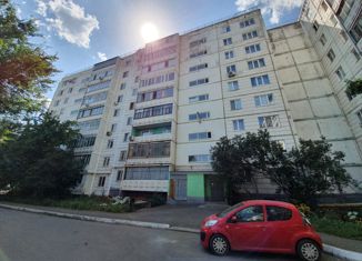 Сдается трехкомнатная квартира, 67 м2, Оренбургская область, улица Чкалова, 70