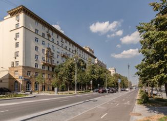 Продается 2-комнатная квартира, 62 м2, Москва, Космодамианская набережная, 36, метро Таганская