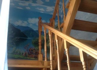 Продаю дом, 300 м2, Аткарск, улица Новосёлов, 10А