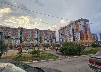 Сдается 2-комнатная квартира, 52.7 м2, Волгоградская область, улица имени Ю.П. Харламова, 10