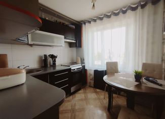 Продается 2-ком. квартира, 43 м2, город Светлый, улица Тельмана, 1