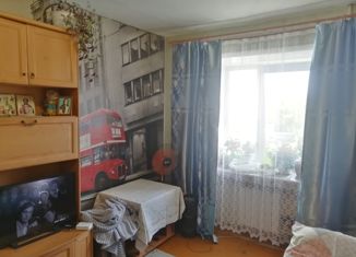 Продается двухкомнатная квартира, 22 м2, Междуреченск, улица Комарова, 1