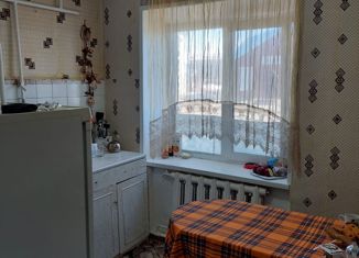 Продается двухкомнатная квартира, 40 м2, село Варна, улица Спартака, 5