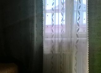 Продам 1-ком. квартиру, 28 м2, Мензелинск, улица Изыскателей, 4/5