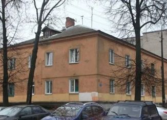 Продаю 3-комнатную квартиру, 53 м2, Великие Луки, улица Льва Толстого, 24