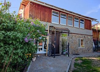 Продаю дом, 171.5 м2, посёлок городского типа Базарный Карабулак, Красноармейская улица, 14